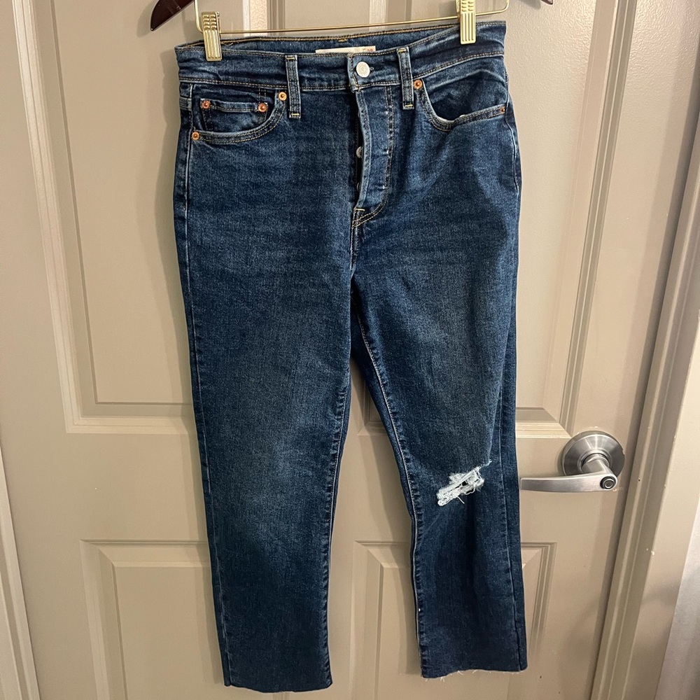 Levi's Blue Cropped Distressed Jeans - Picture 1 of 8